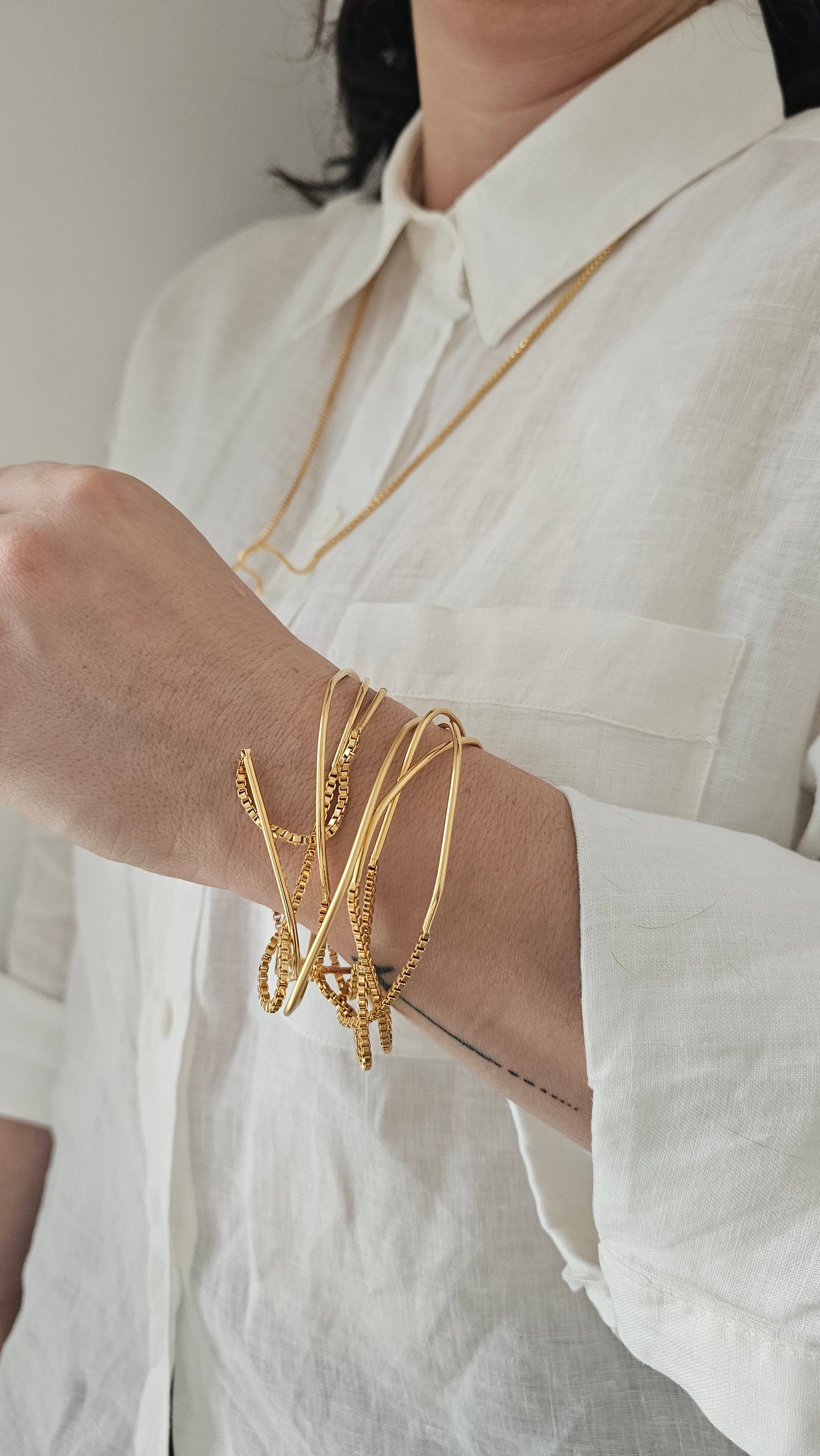 Geometric gold tone Sculpted bracelet- set of 3