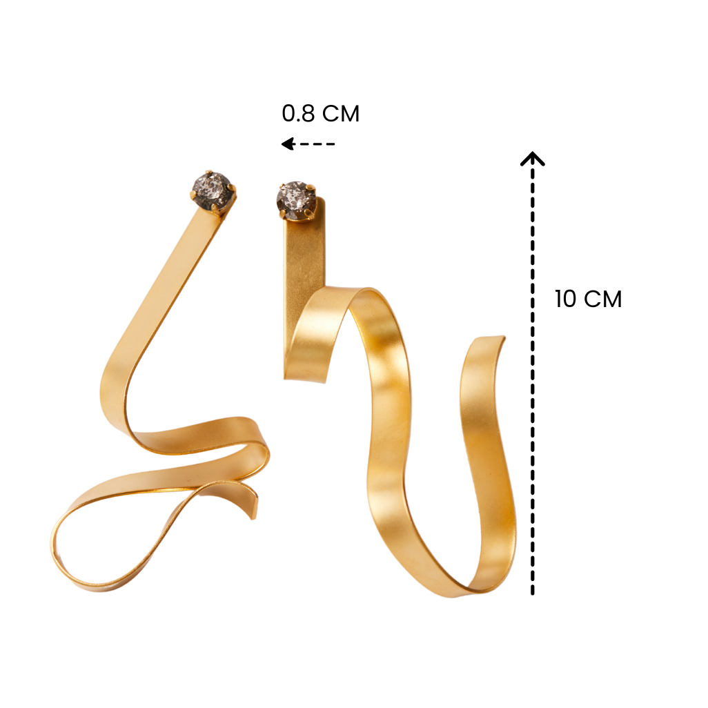 BOLD MODULAR GOLD CURVED EARRINGS