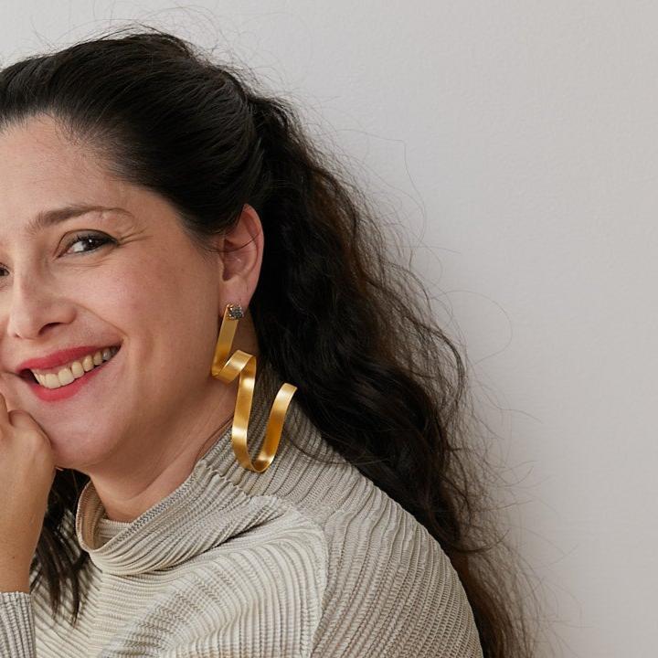 BOLD MODULAR GOLD CURVED EARRINGS
