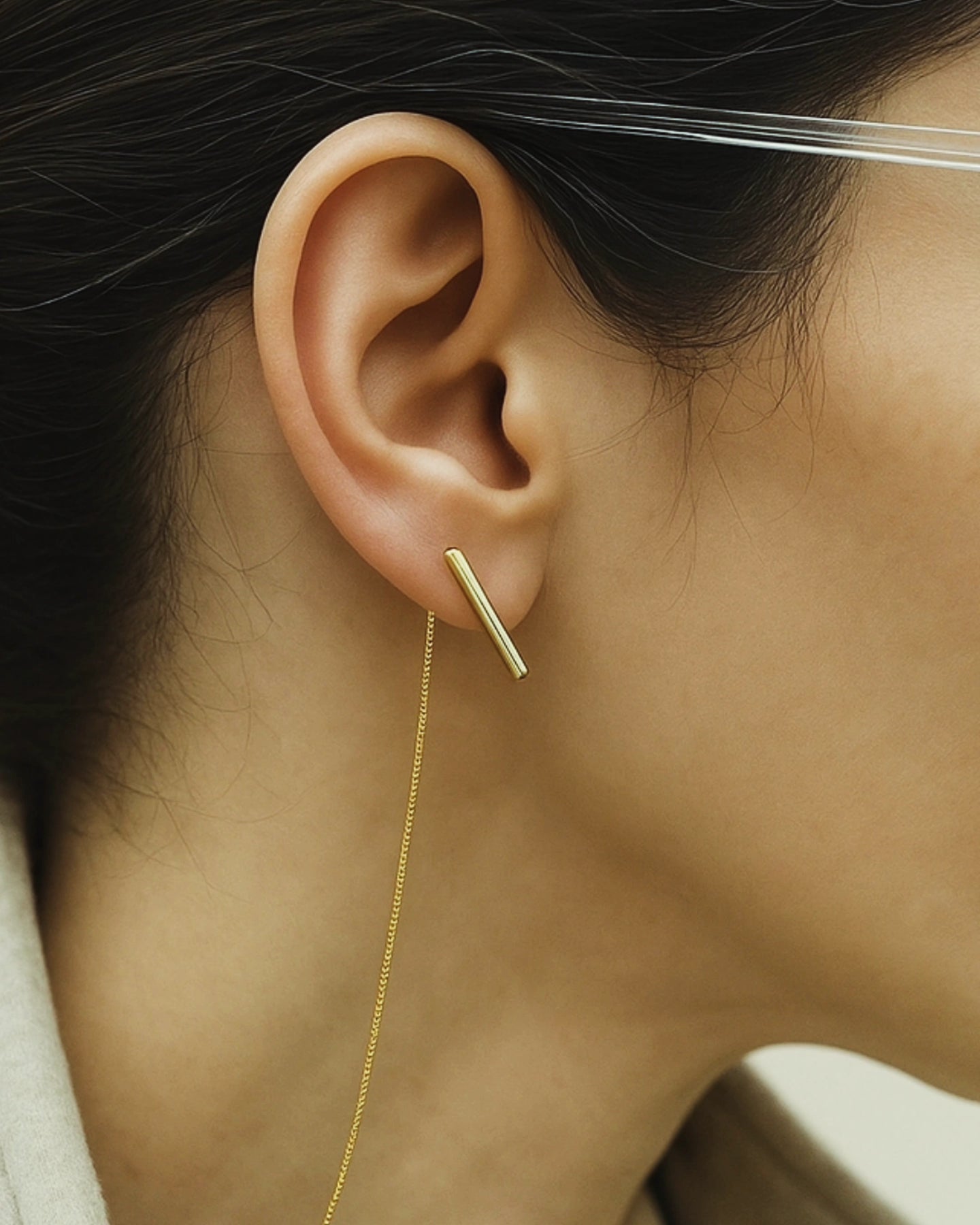 Solid Gold Threader Earring – Minimalist Elegance