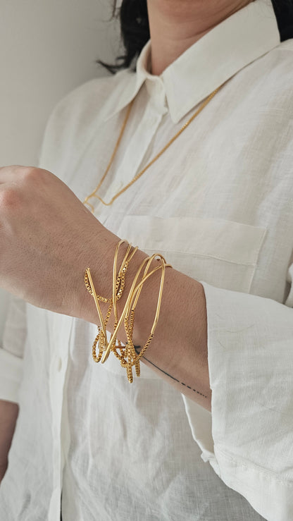 Geometric Sculpted Gold bracelet