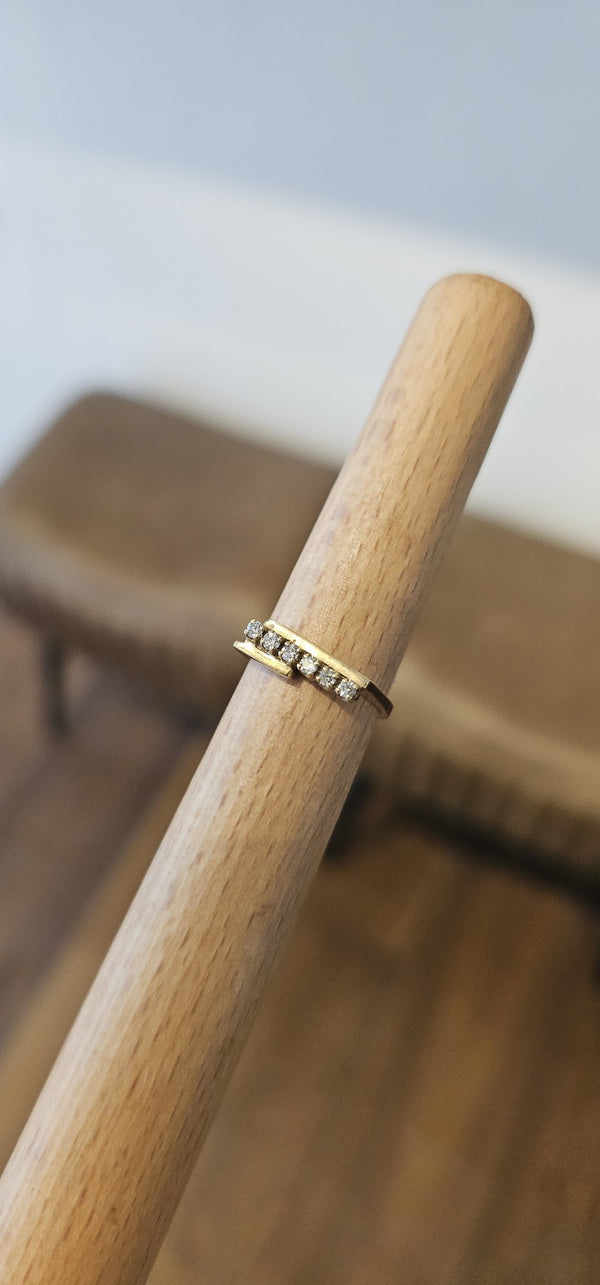 The Golden Line Ring in the OTILYAS studio