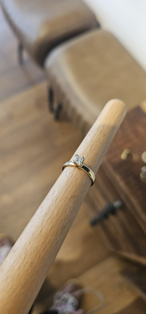 The Sun Square Ring in the OTILYAS studio