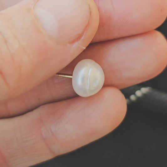 Balance ASYMMETRICAL pearl earrings