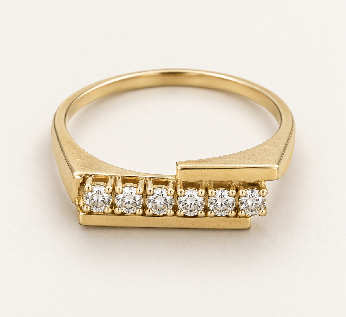 The Golden Line ring, 14k yellow gold, front view from above